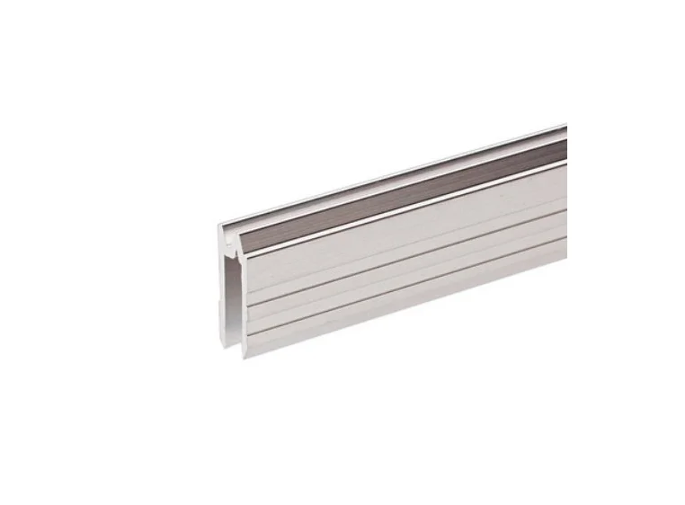 Adam Hall Hardware 6133 - Aluminium Hybrid Lid Location *Pris per meter 